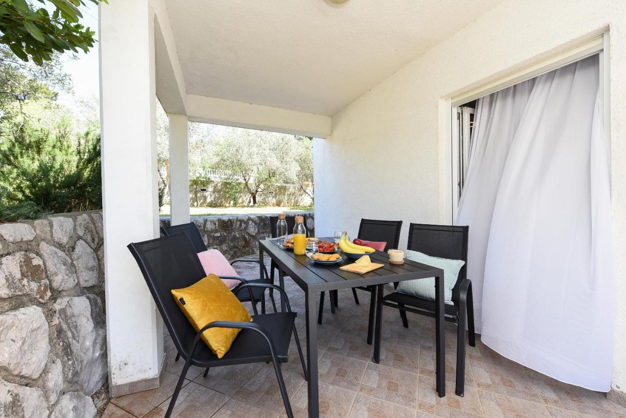 Malako Family Apartments Seline ภายนอก รูปภาพ